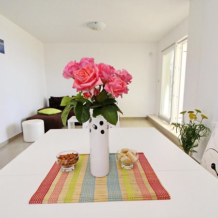 Apartments Gusti Drače Esterno foto