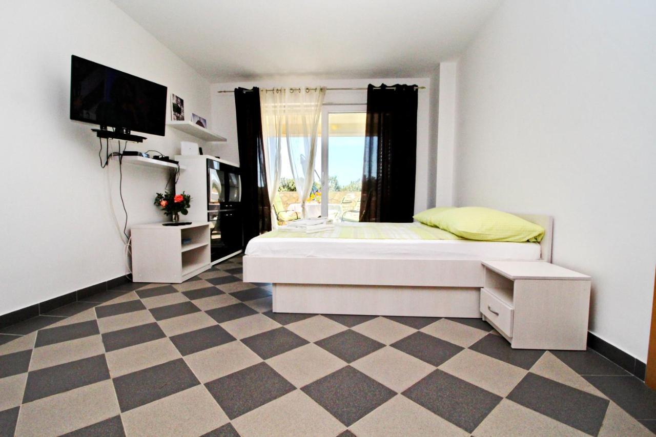 Apartments Gusti Drače Esterno foto